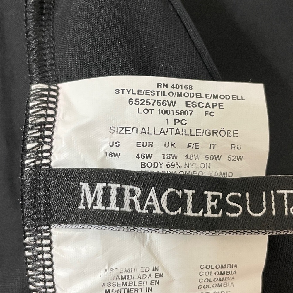 Miraclesuit Carnivale Layered Escape One Piece Swimsuit size 16W - Picture 6 of 7